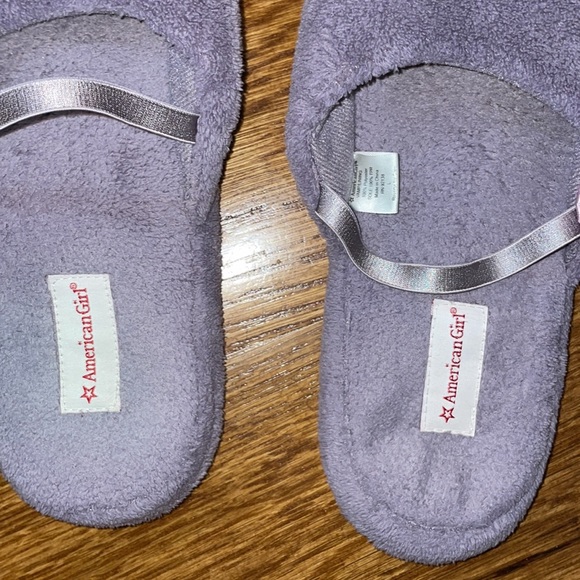 American Girl Slippers large size 5 1/2 - 7 Lavender with bow House slippers - Picture 3 of 5